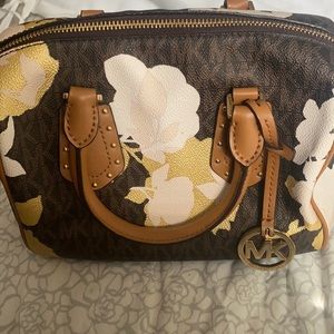 Micheal Kors bag